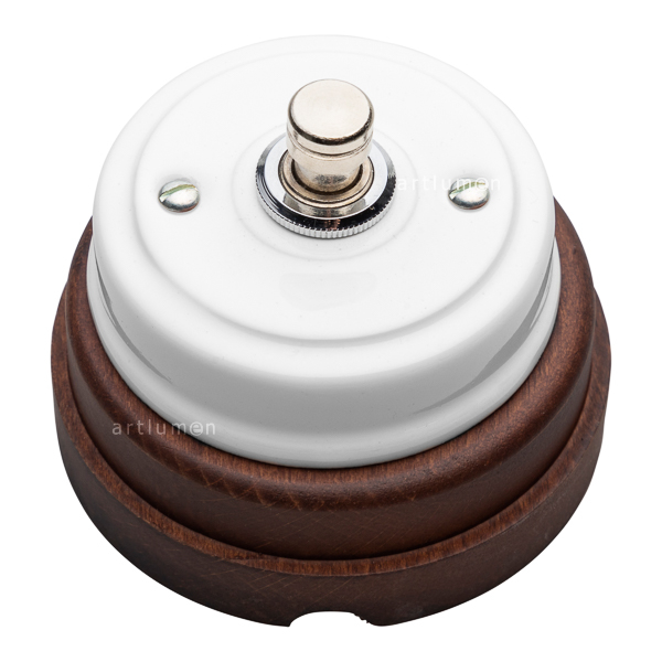 Int. porcelana botón con madera oscura