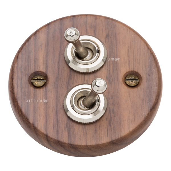 Interruptores madera nogal y níquel