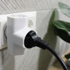 Clavija triple con toma de tierra