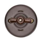 Interruptor marrón oscuro