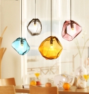 Lámpara cristal deformado lila