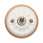 Porcelana grabada, madera clara Ni